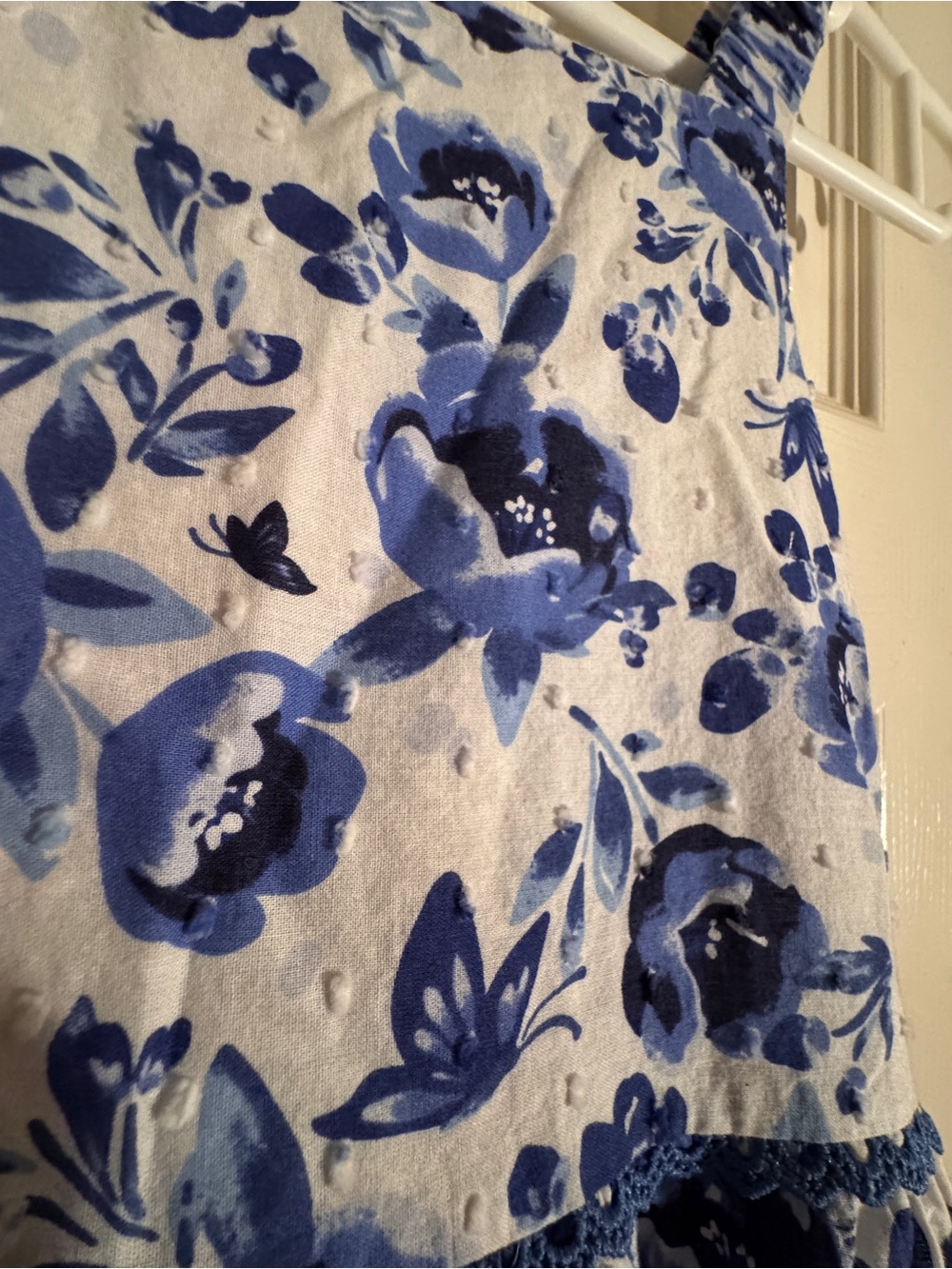 Isaac Mizrahi Girls Blue and White Floral Sundress - Size 10 - Picture 5 of 5